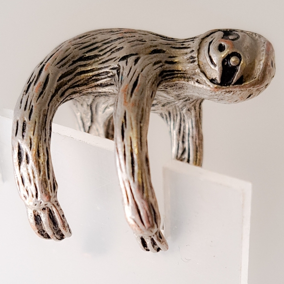 Vintage Jewelry - Lazy Sloth Finger Ring Size 8